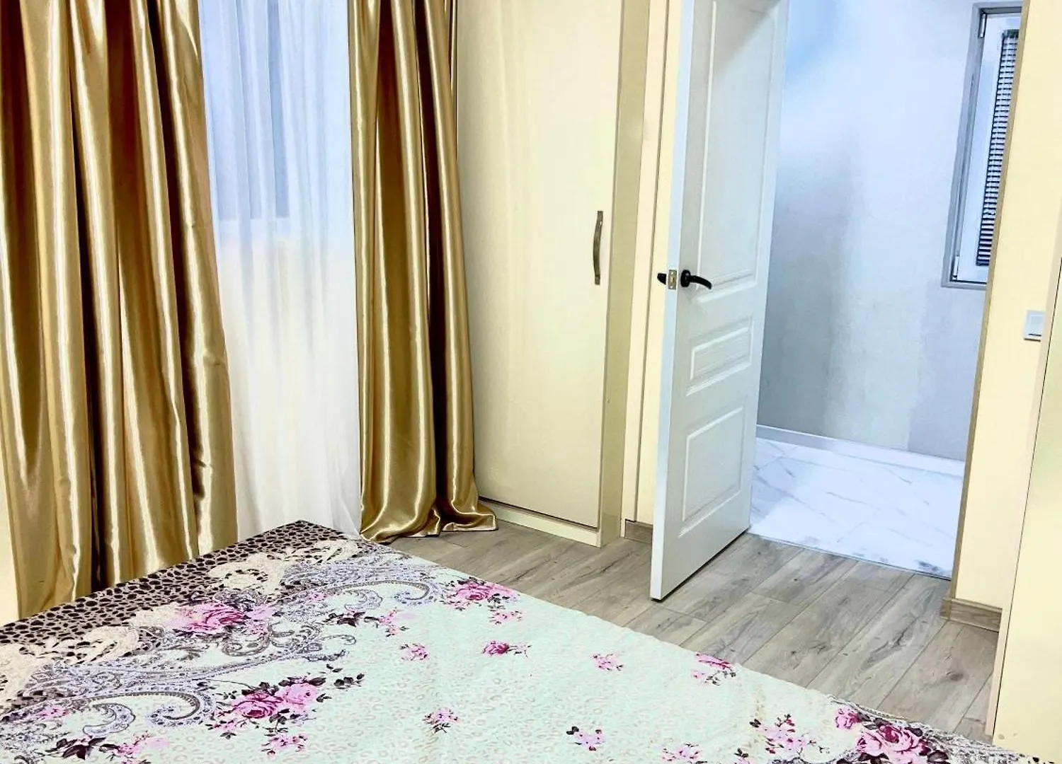 House For Rent In Tbilisi Lägenhet